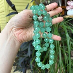 Vintage Mint Lucite Necklace
